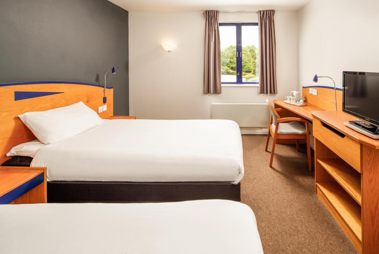 Ibis Chesterfield North - Barlborough Exteriér fotografie